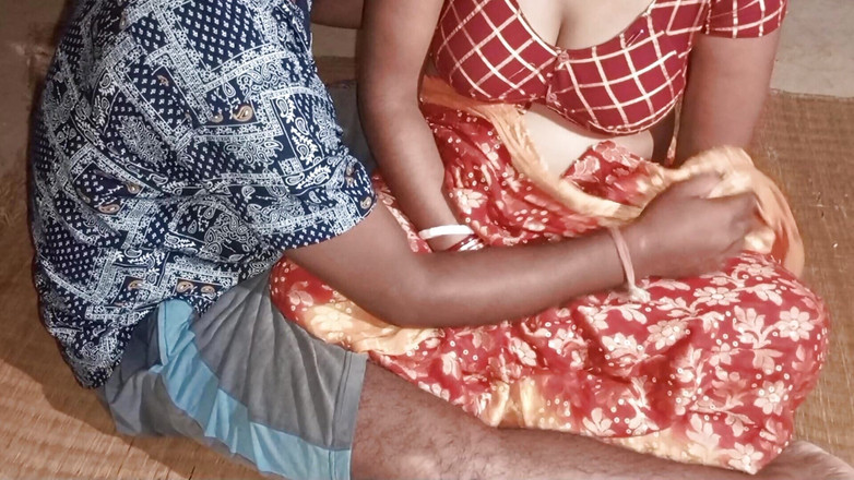 Cute Sunita: Sexy desi indická bhabhi sex s milencem