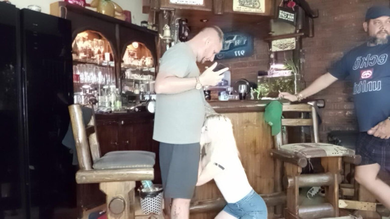 Bigjoefuckalott: Cockhold 2 Cocoks 1 pancutan muka