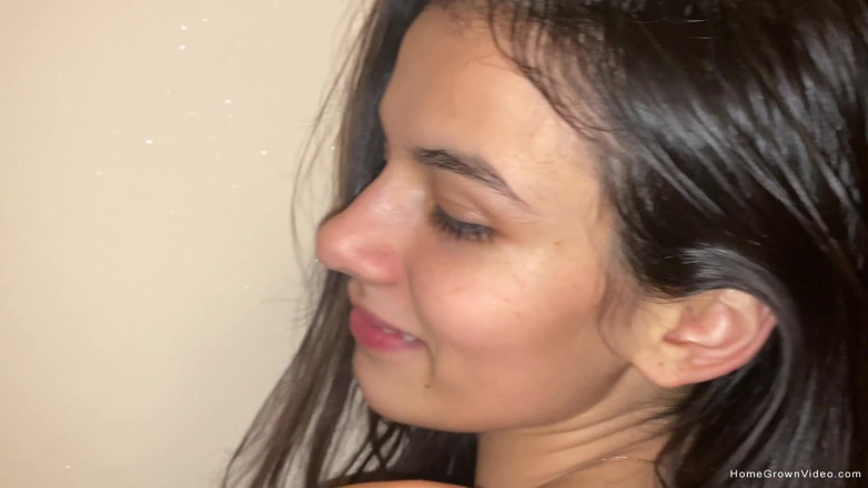 Homegrown Video: Sofia gets a late night banging in bed