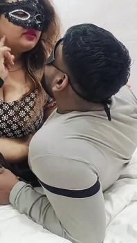 Chudakkad Bahu Ne Budhe Sasur Ke Sath Sharirik Sambandh Banaye
