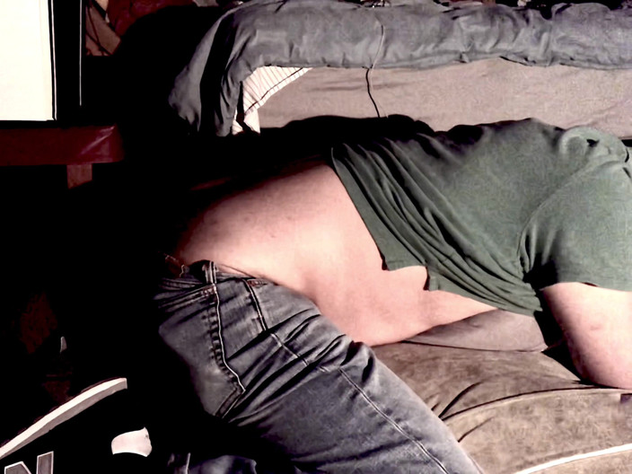 MisterFreak25: Fat Cock, Brown Pussy Hole and Green Shirt