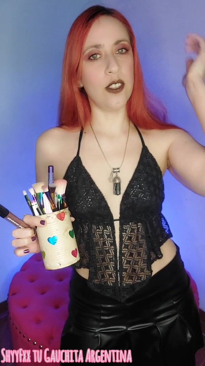 Tu Gauchita Argentina: Cuckolds Feiern Auch Halloween... Aber Ihren Nuttigen Looks Zu Gefallen!