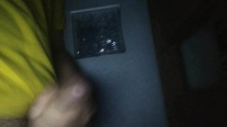 AlexAlejandro13: 야외에서 자지를 빨아