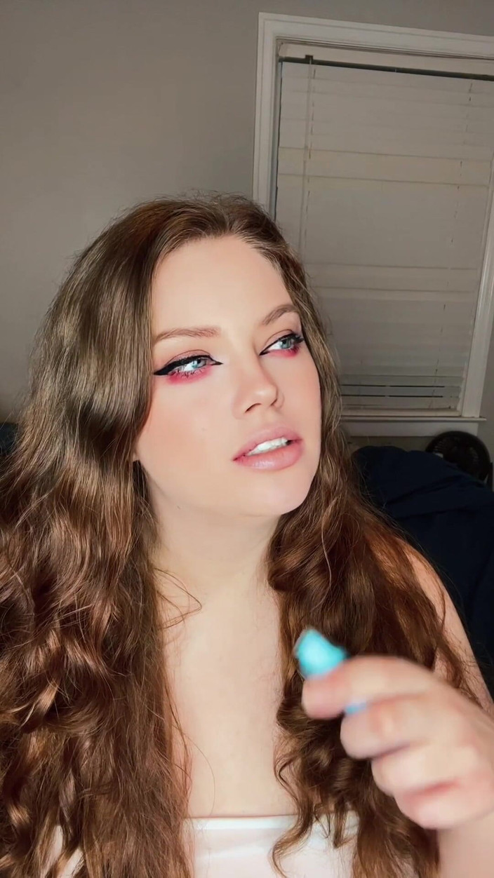 Dirtysecret: 你的新生活作为我的免费使用娘娘腔