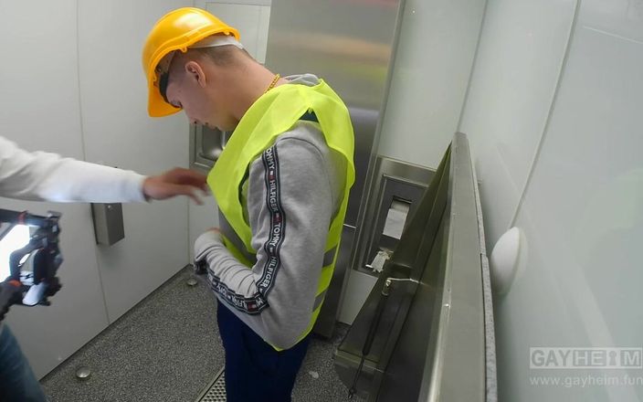 GAYheim: Rico Loko trong nhà vệ sinh München Gayheim người Đức