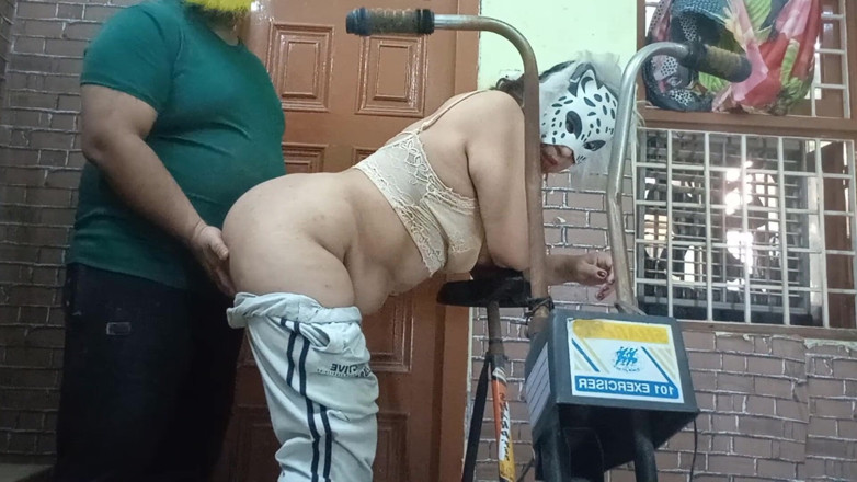 aliabegum: Indian Gym Teacher Prefer Not Only Exercise but Also Hardcore...