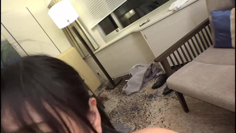 EAGLE Global: Five Star Beauty - Housewife Pick up. Continuous Pumping Until She...