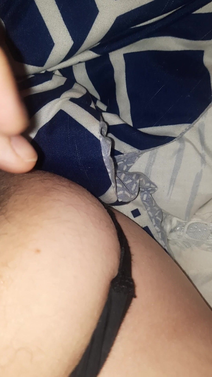 Steven loved ass: Fute-mi cu vibratorul anusul