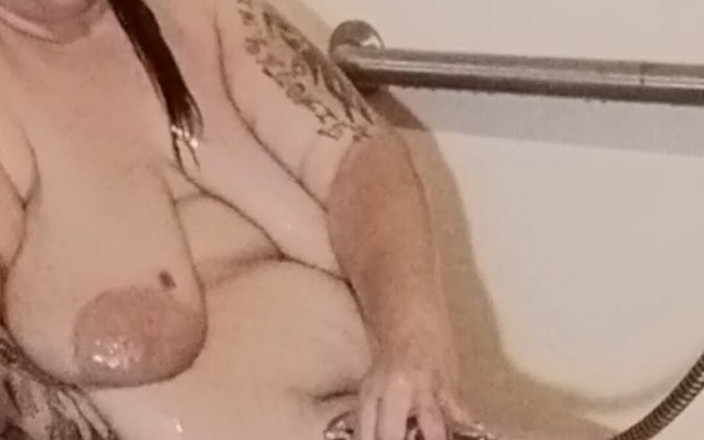 HerculesnVENUS: Este trabajador de la construcción se ensucia con la vibración...