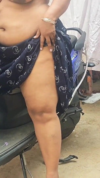 Mallu House Wife Nude Photoshoot on Scooter. Sexy Mallu Girl Stripping of for the Camera.