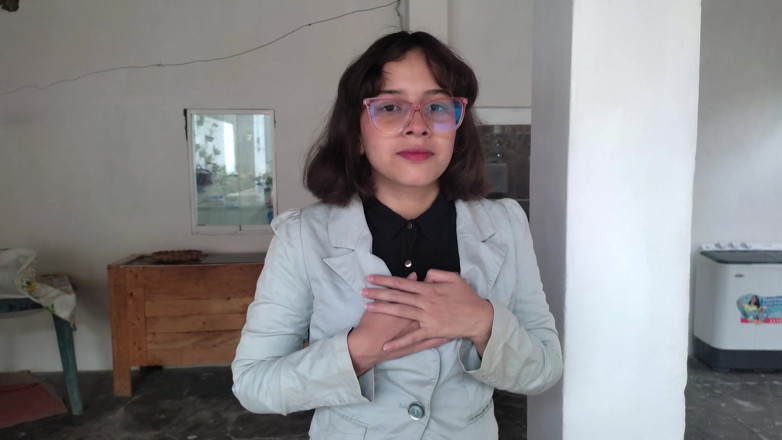SugarPose: Enf Latina Teen Reporter Stripped