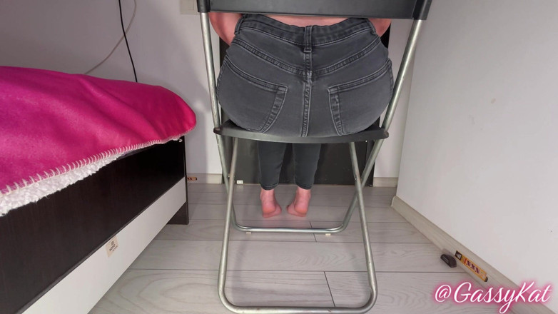 GassyKat: Kont crack stoel scheten