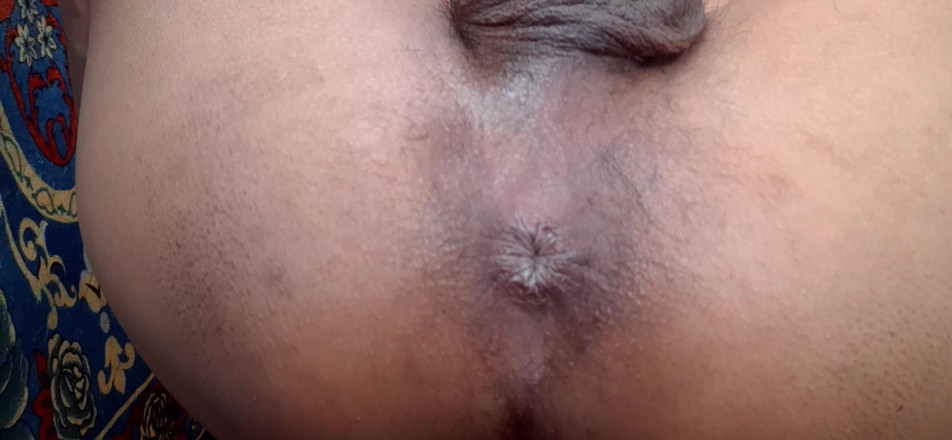 Che: 屁股洞指法操印度男人户外