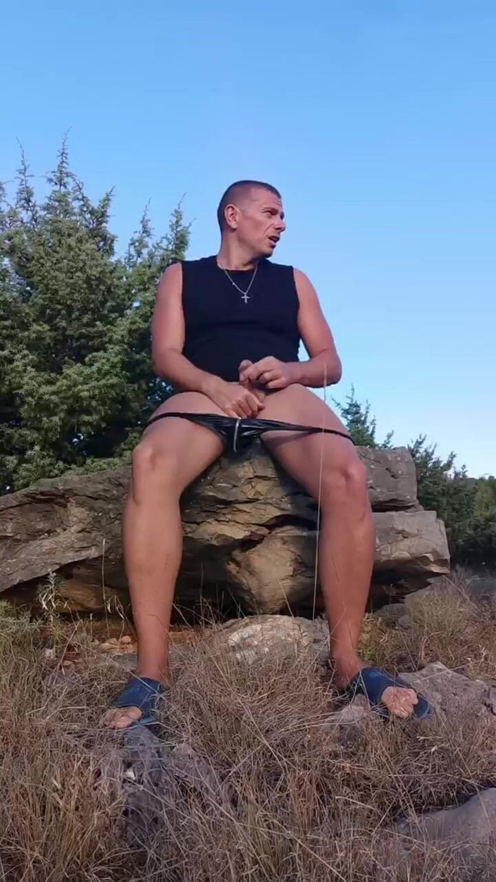 2hot4you: 户外全裸展示