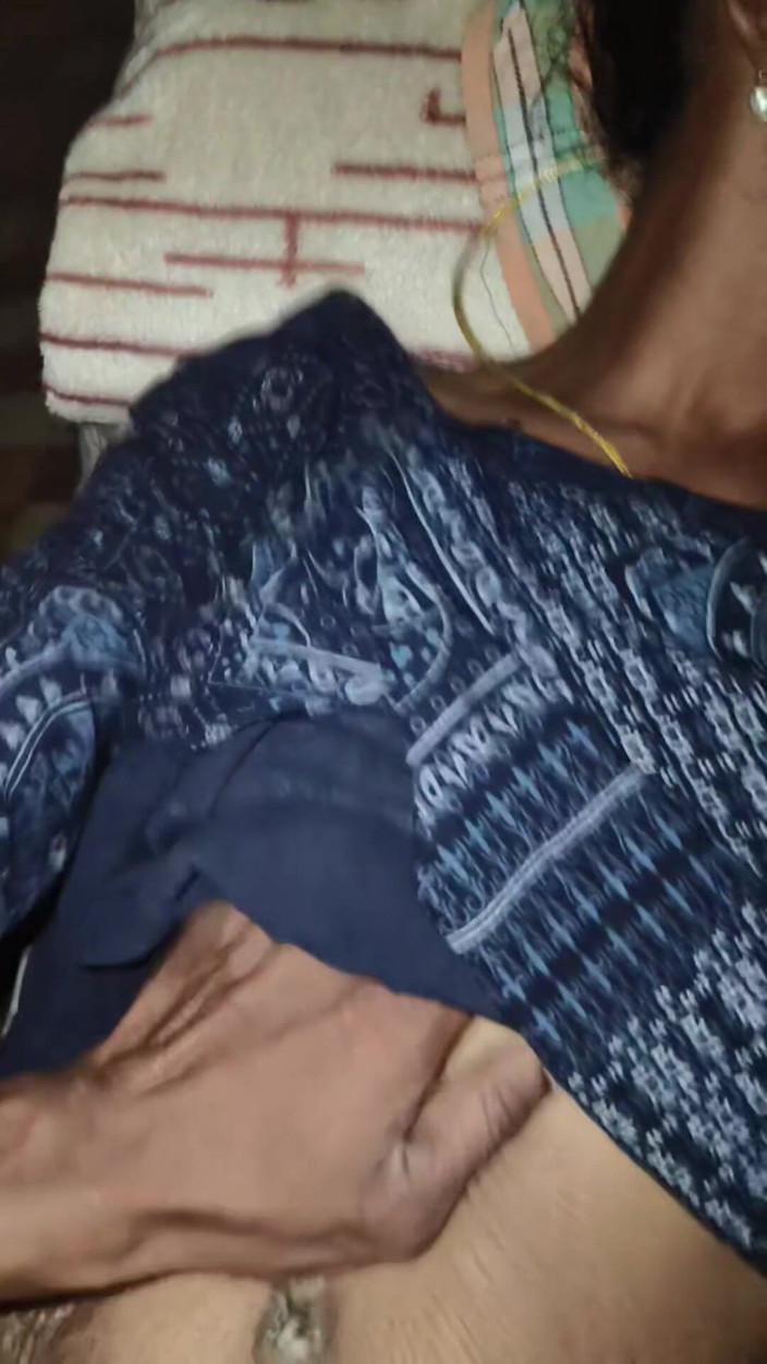 X videos: Brother in Law Swducing Sister in Law