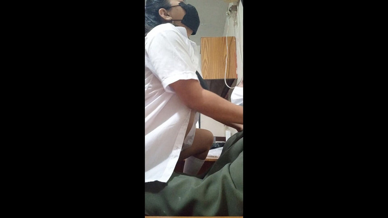 Martin13: さあ、監督さん、元気を出してください!ファックミー、君の熱いペニスを膣で感じたい