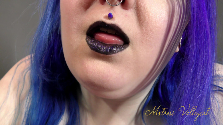 Mxtress Valleycat: Black lipstick fetish