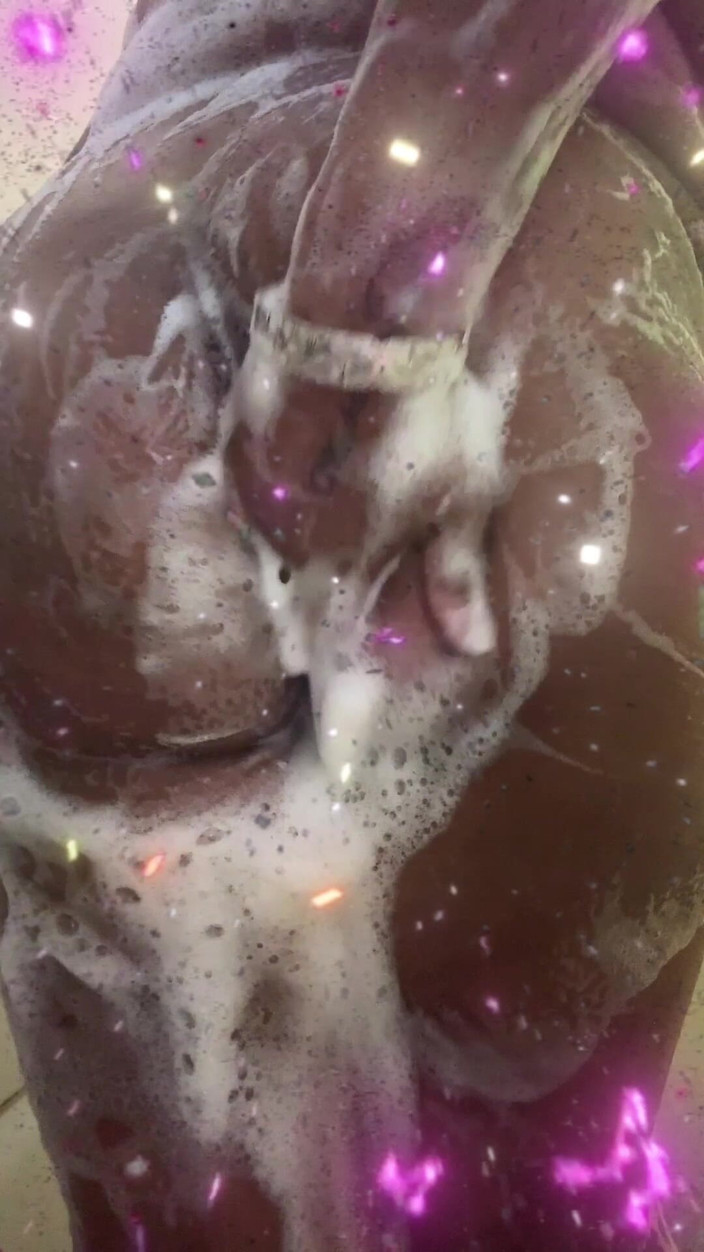 Taintedplayroom: vreau să mă ajut să mă spăl