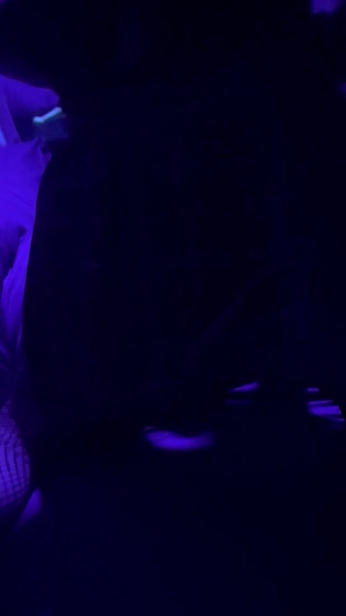 Zoey Portland: ゾーイ・ポートランドがクラブの後ろで大きなチンコを手に入れる