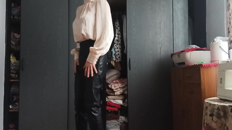 Governess Victorian fashion glamour: 2023年02月18日 試着室