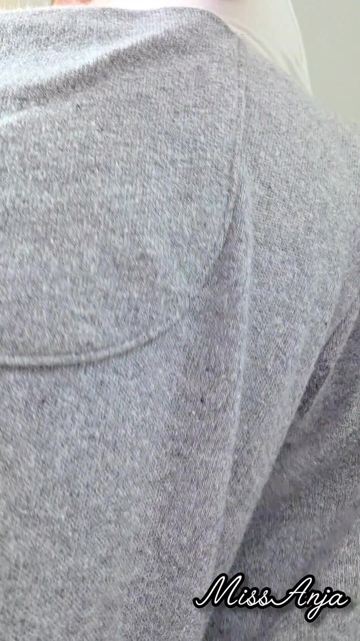 MissAnja_FH: 내 회색 스웨트팬츠를 입은 땀에 젖은 시끄러운 후장