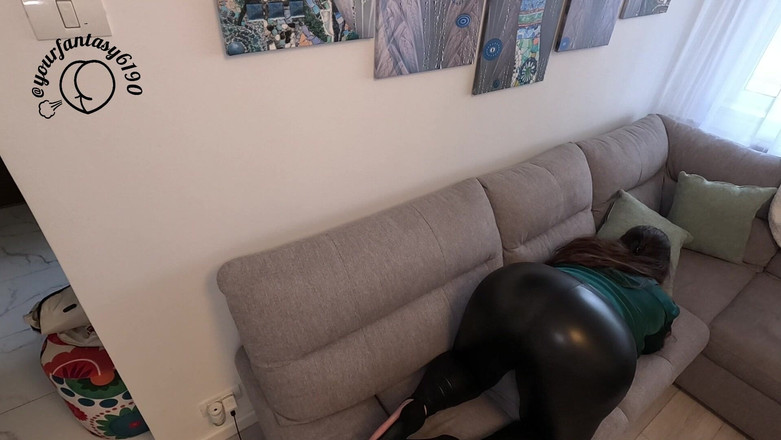 Your fantasy studio: Leather &amp; Lust: scoregge puzzolenti in tacchi alti