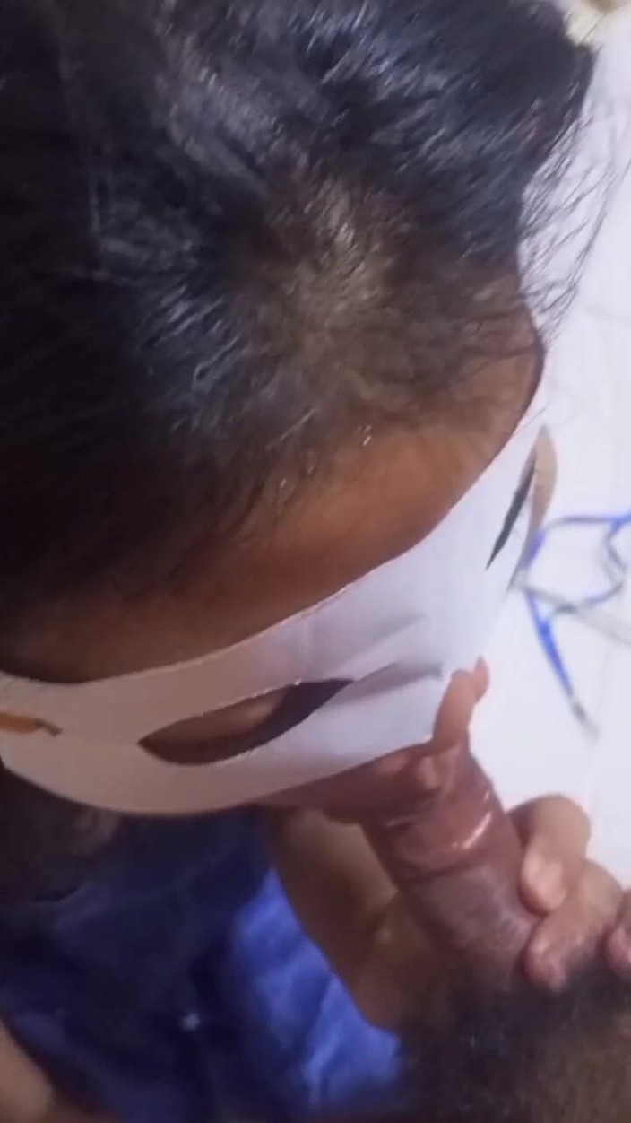 Cocktail sex: Madrastra Anne necesita una almohada