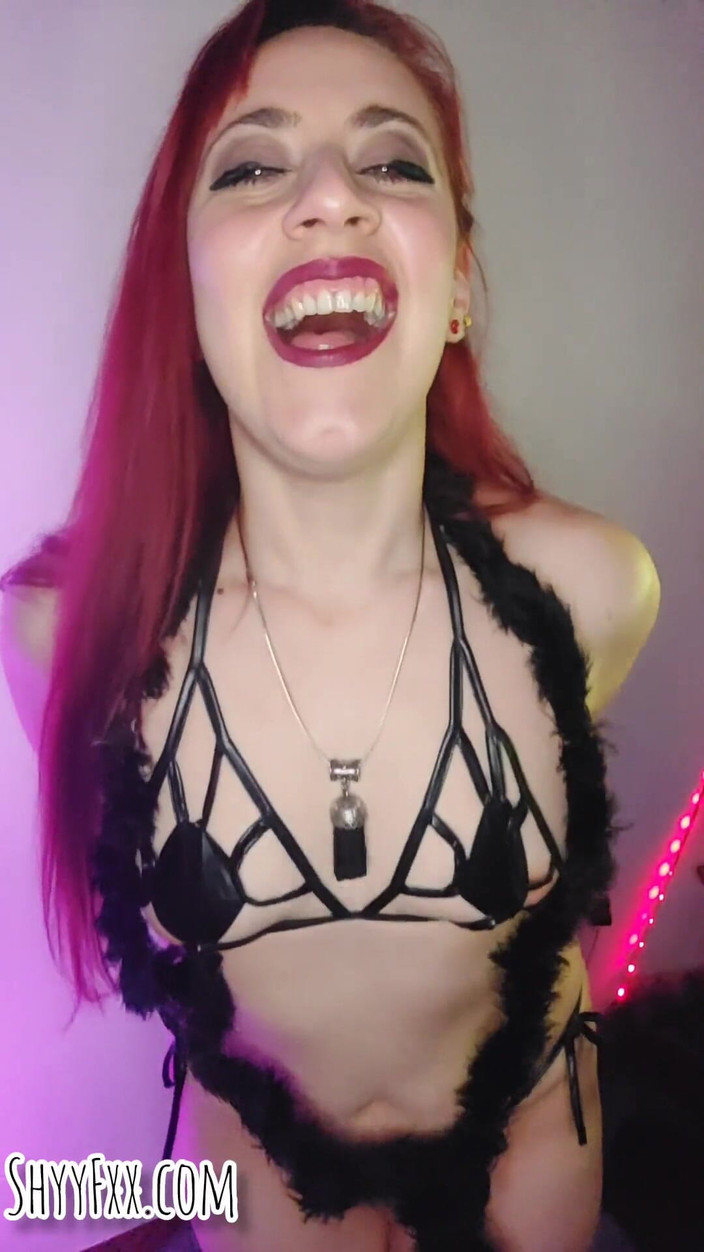 Tu Gauchita Argentina: Gauchi-vampira con sete di cazzo