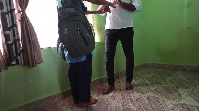 Parizadi: Ngentot gadis kampus muda