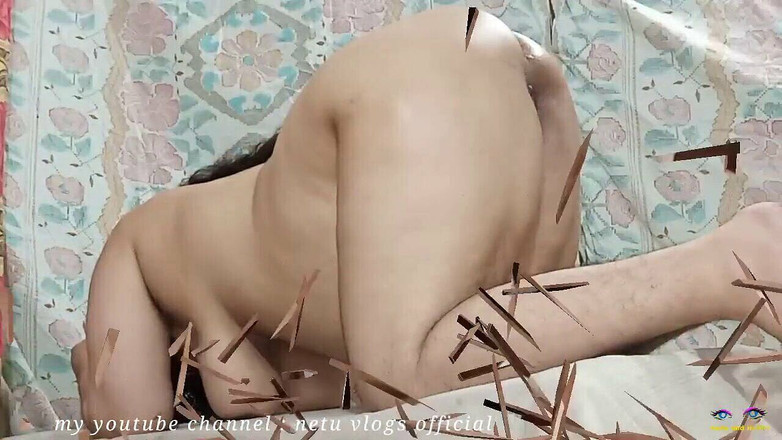 Netu: Desi netu gibt mir zuerst einen handjob, dann ficke ich...