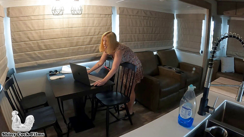 Jane Cane: Stepson catches stepmom selling stepdad's secrets