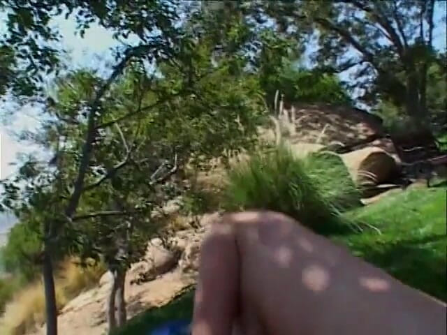 Fuck me Hard: Sexy loira faz anal no parque