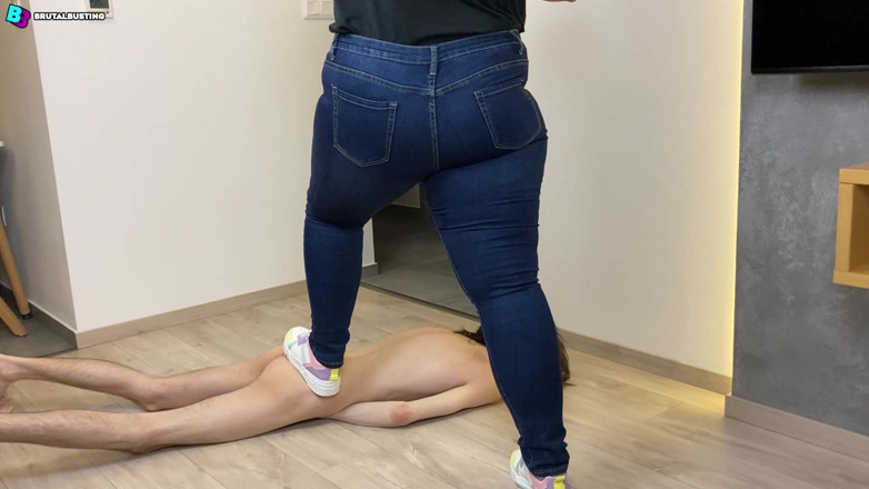 David Marcek: He Is Just a Toy for Her Massive Legs! Crazy...