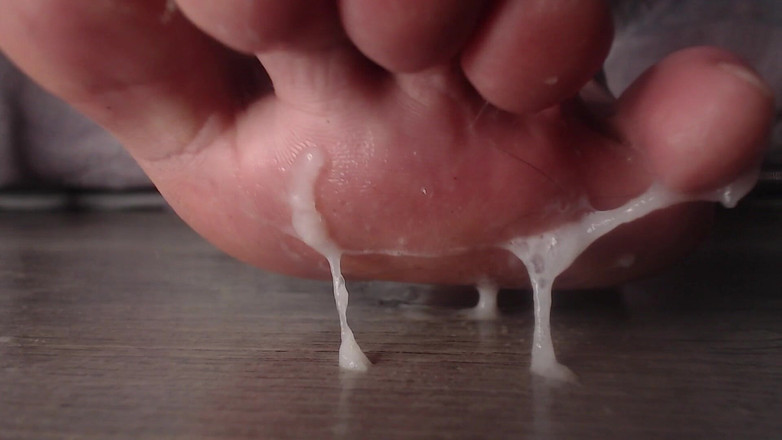 Hunky time: Alpha Cums