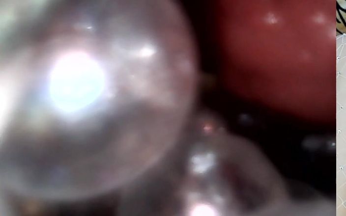 Angel eyes studio: Uper kinky !! Ho messo un collare perle di 4 metri intero...