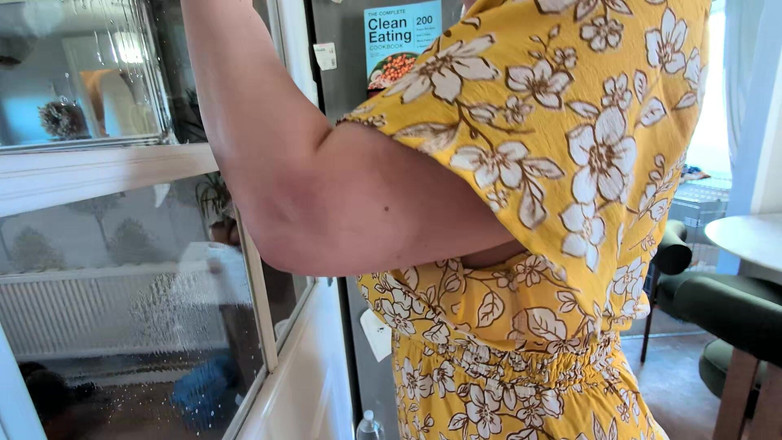 JessieHH: Mommys Chores Free Sfw