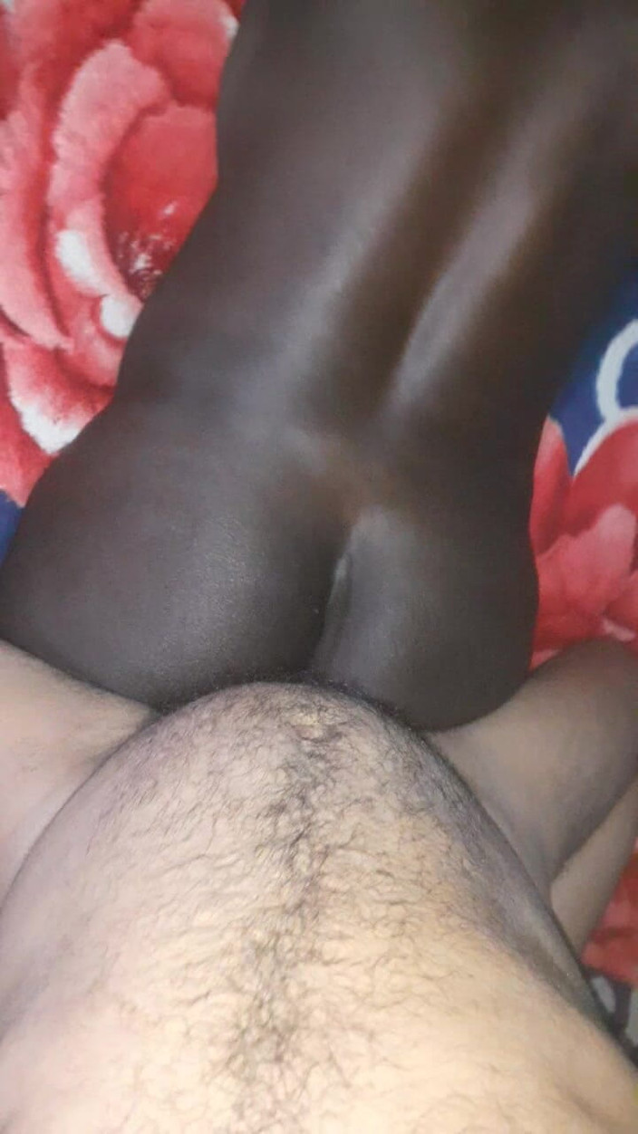 Yansh Fans: Batang putih di botty eboni