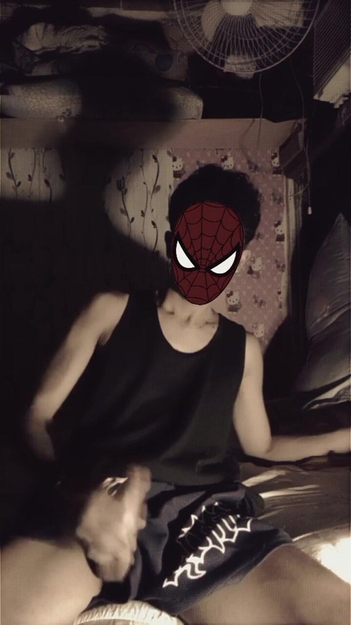 SunflowerBaby: Onanera medan du är ensam på rummet