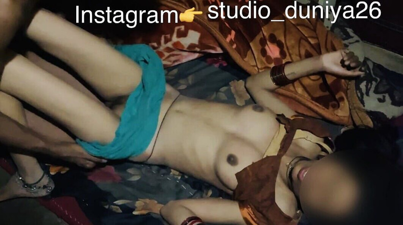 Madhya Sangeeta: Desi Indian Bhabi Anul - Blowjob, Threesome and Doggystyle Sex