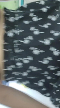 Mijn stiefzus Riya neuken, haar cowgirl laten berijden met een rok aan