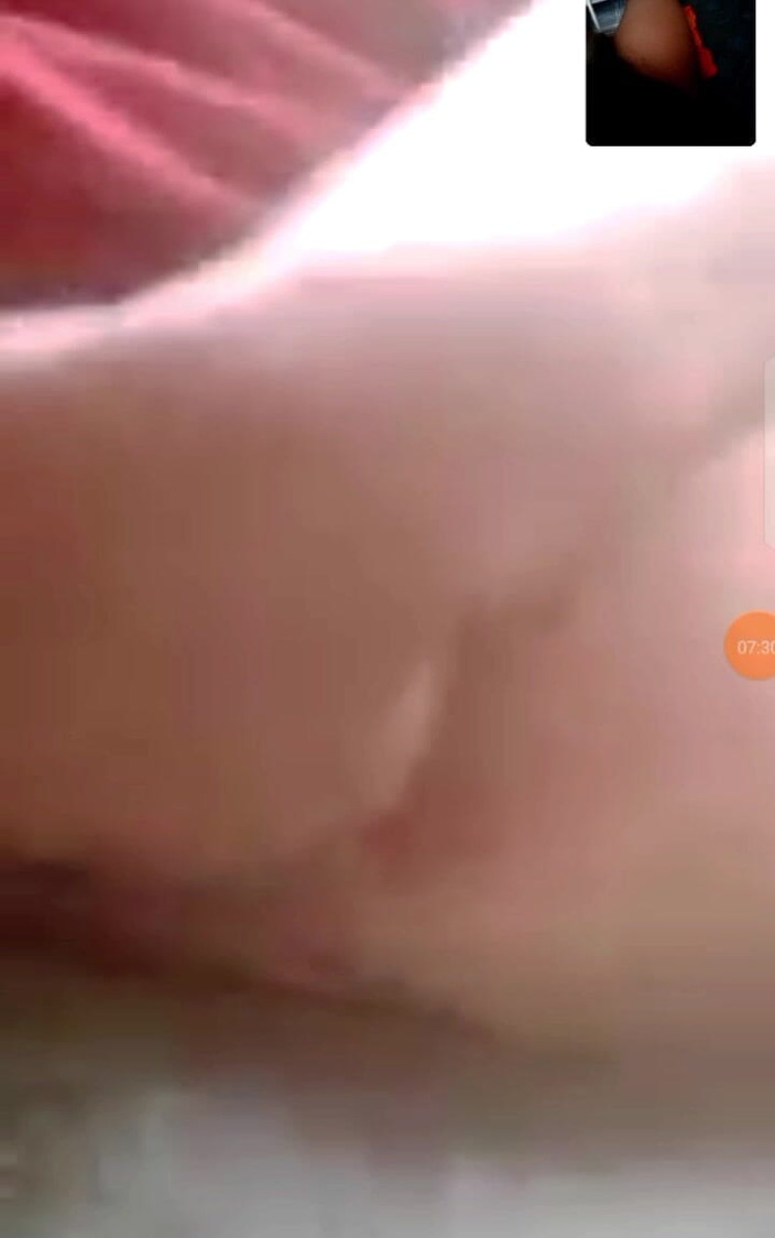 Me and my new slut: A Cheating Mature Married Woman on Video Call Fucking with...