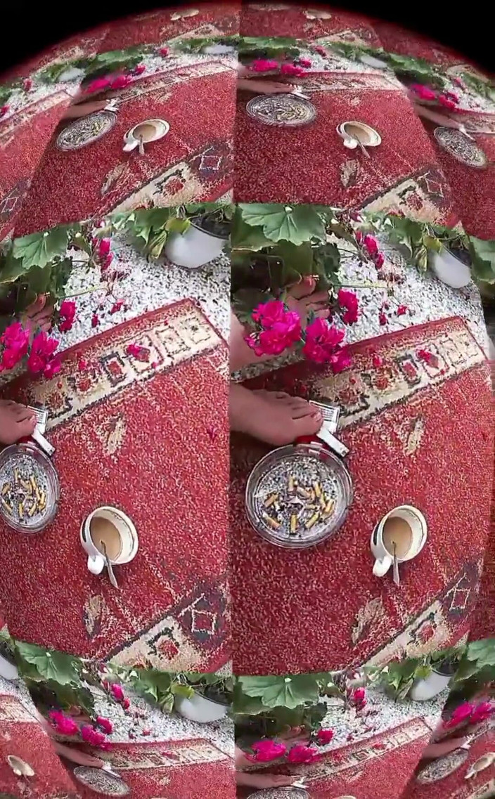 Dominatrix Redsonyja: Cadou pentru Footfetis Sub