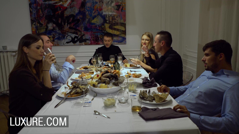 Luxure: Mina Sauvage secret licking and BJ during dinner