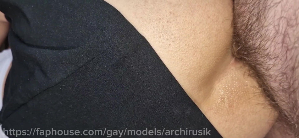 ArchiRusik: Wielki Kutas Transwestyty Pozwalał Mu Pieprzyć Jego Dziurę W Rajstopach...