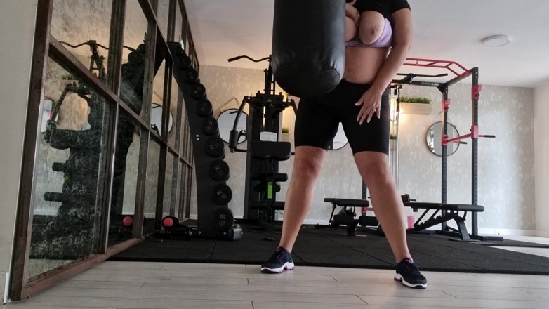 Sunny Loveli: Stepmommy playing in gym show outdoors big boobs