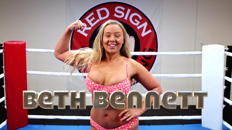 Red Sign Wrestling: Beth Bennett vs Jasmine Brooks - seksgevecht