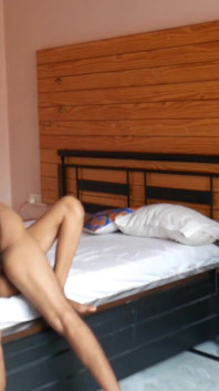 Pacar India selingkuh sama suaminya dan dientot sama mantan pacarnya