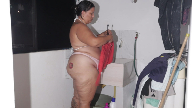 Lexly_16: Šukání nevlastního syna v oblasti oblečení riskantní sex