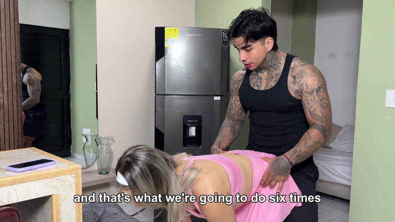 Lia Tovar: My Trainer Gives Me a Private Session at Home