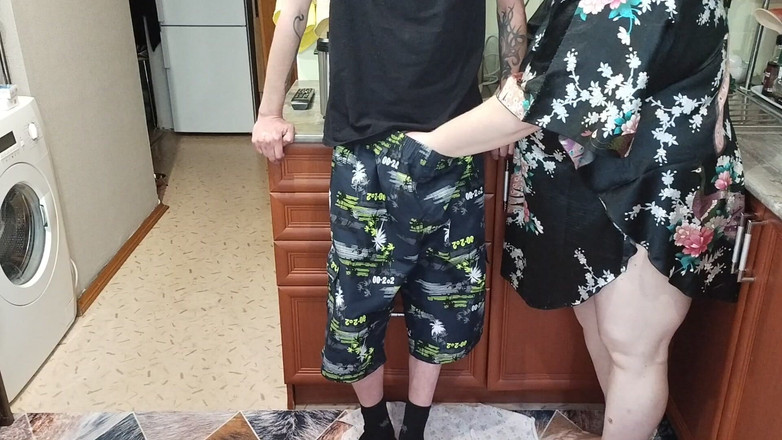 Zona901: Stříkání s horkým spermatem v ústech tchyně, kterou polyká